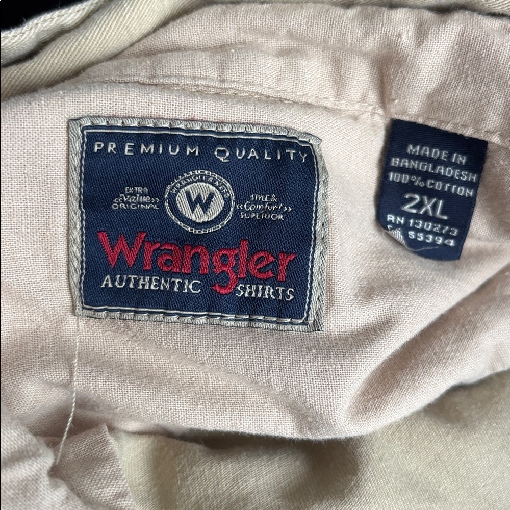 Wrangler Cream Authentic Shirt - Picture 2 of 2